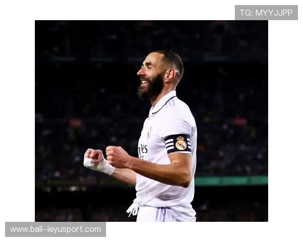 足球历史帽子戏法十大传奇球星盘点 他们的经典瞬间和巅峰表现