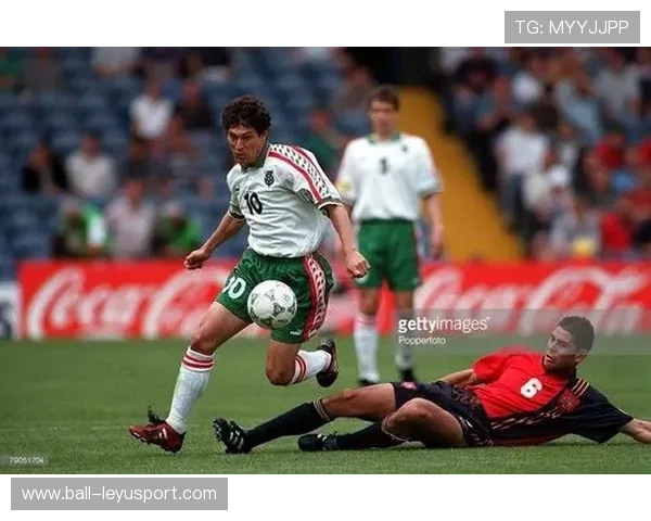 足球鞋穿烂成标志性风格的球星背后不为人知的故事 足球鞋穿烂成标志性风格的球星背后不为人知的故事